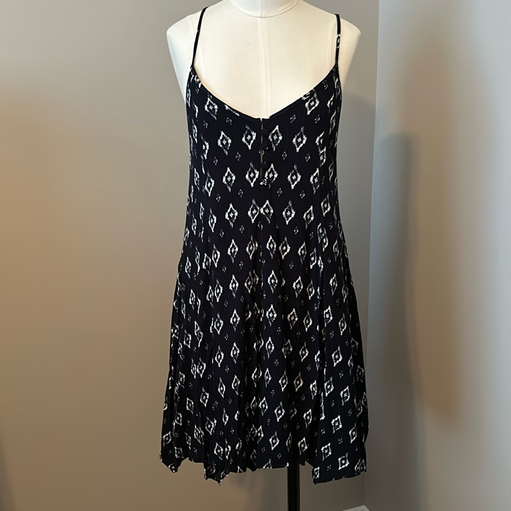 Vestique spaghetti strap dress , medium, navy with a pattern ,rayon, lined